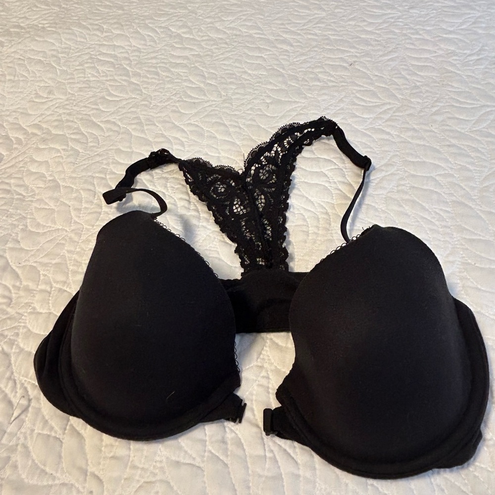 Bra front close size 34C, slight padding